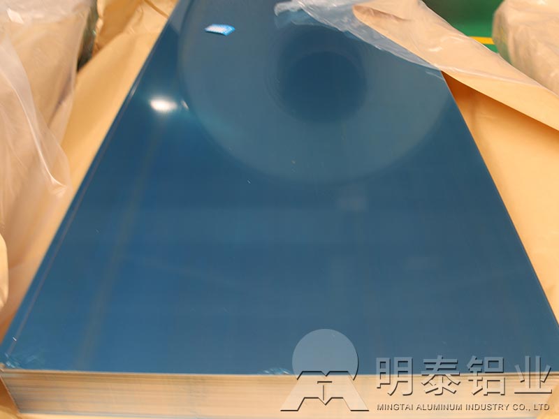 大海中遠航者艦船，鋁合金船舶龍骨助力起航